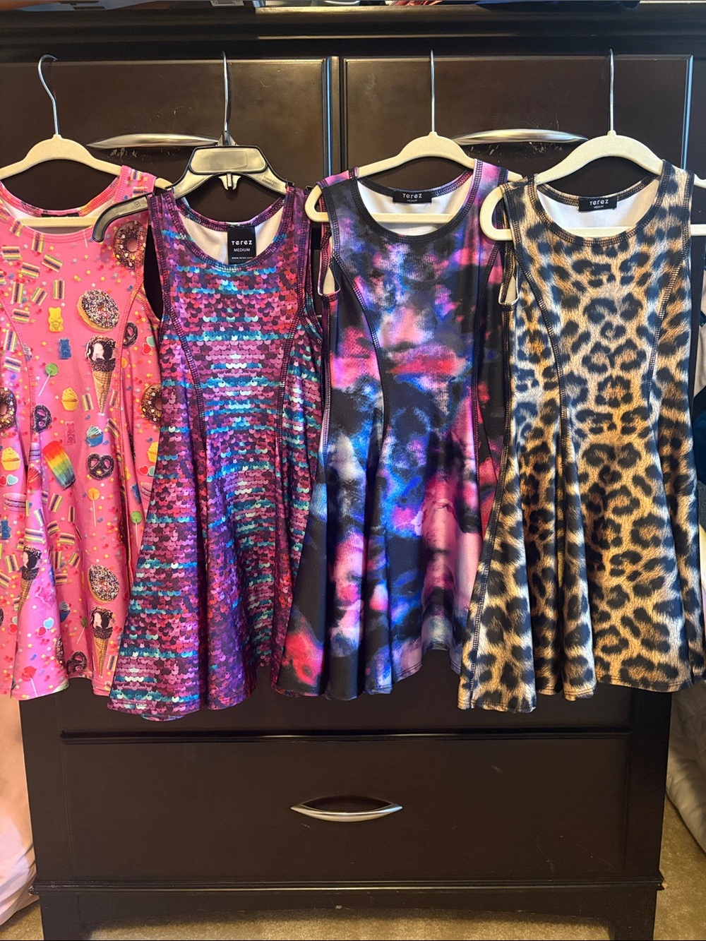 TEREZ GIRLS - lot of 4 printed dresses, Size MEDIUM